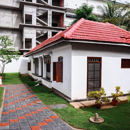 Bobbys Corner Apartment Alappuzha Екстериор снимка