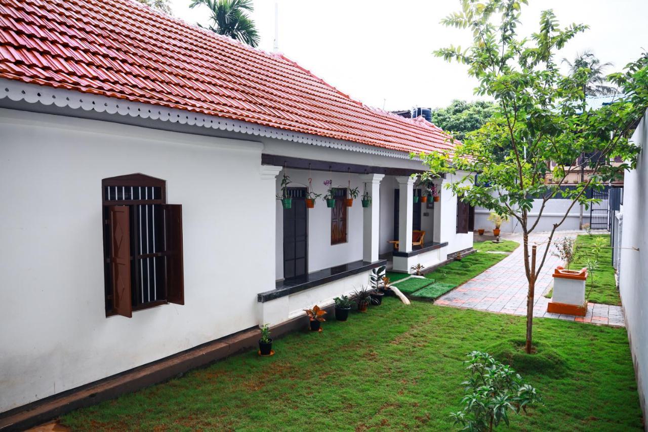 Bobbys Corner Apartment Alappuzha Екстериор снимка