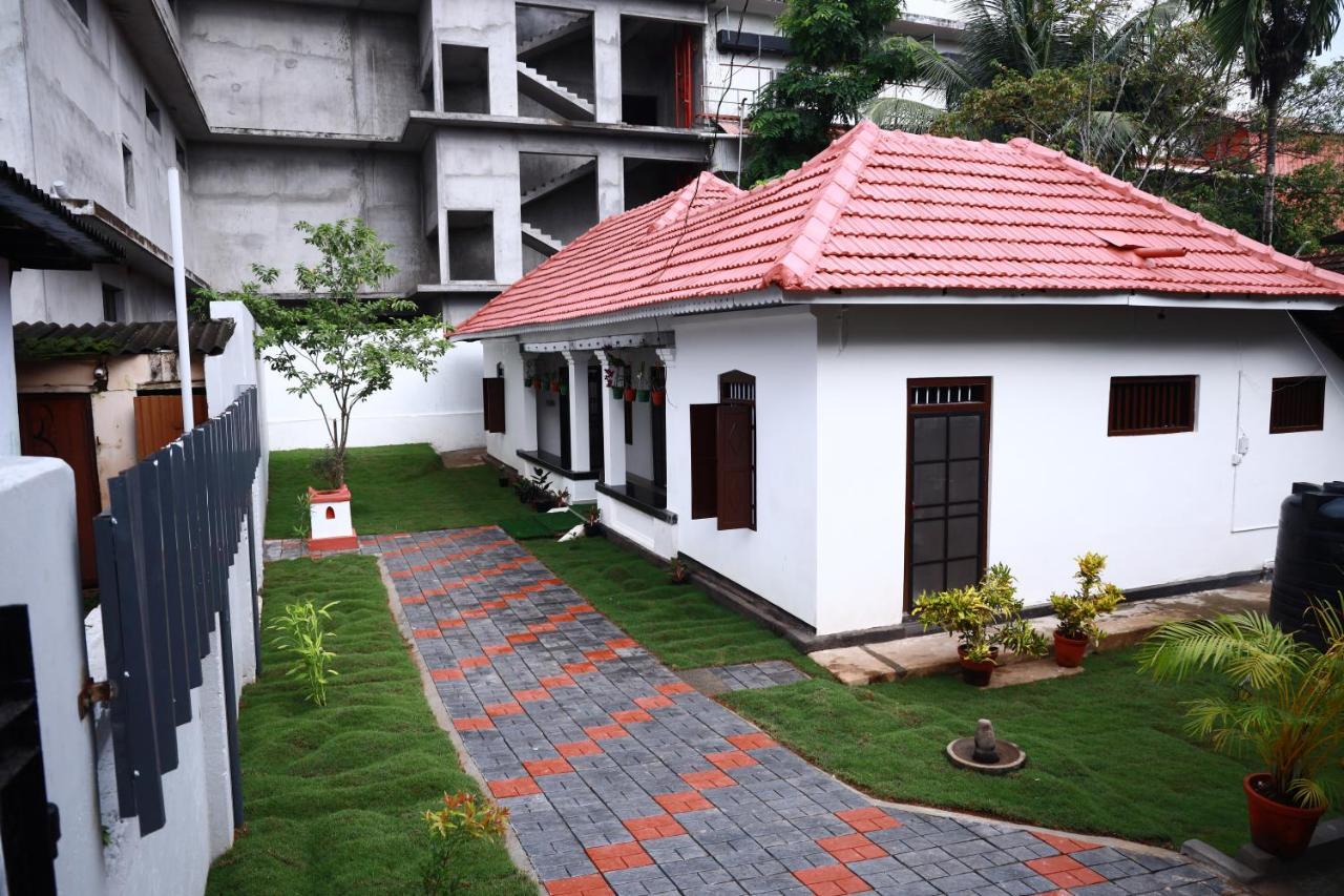 Bobbys Corner Apartment Alappuzha Екстериор снимка