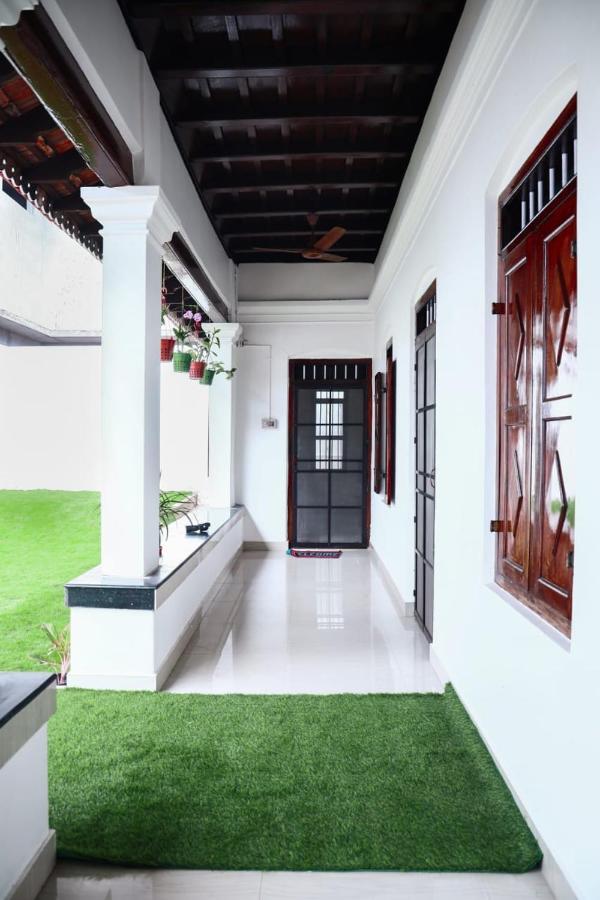 Bobbys Corner Apartment Alappuzha Екстериор снимка